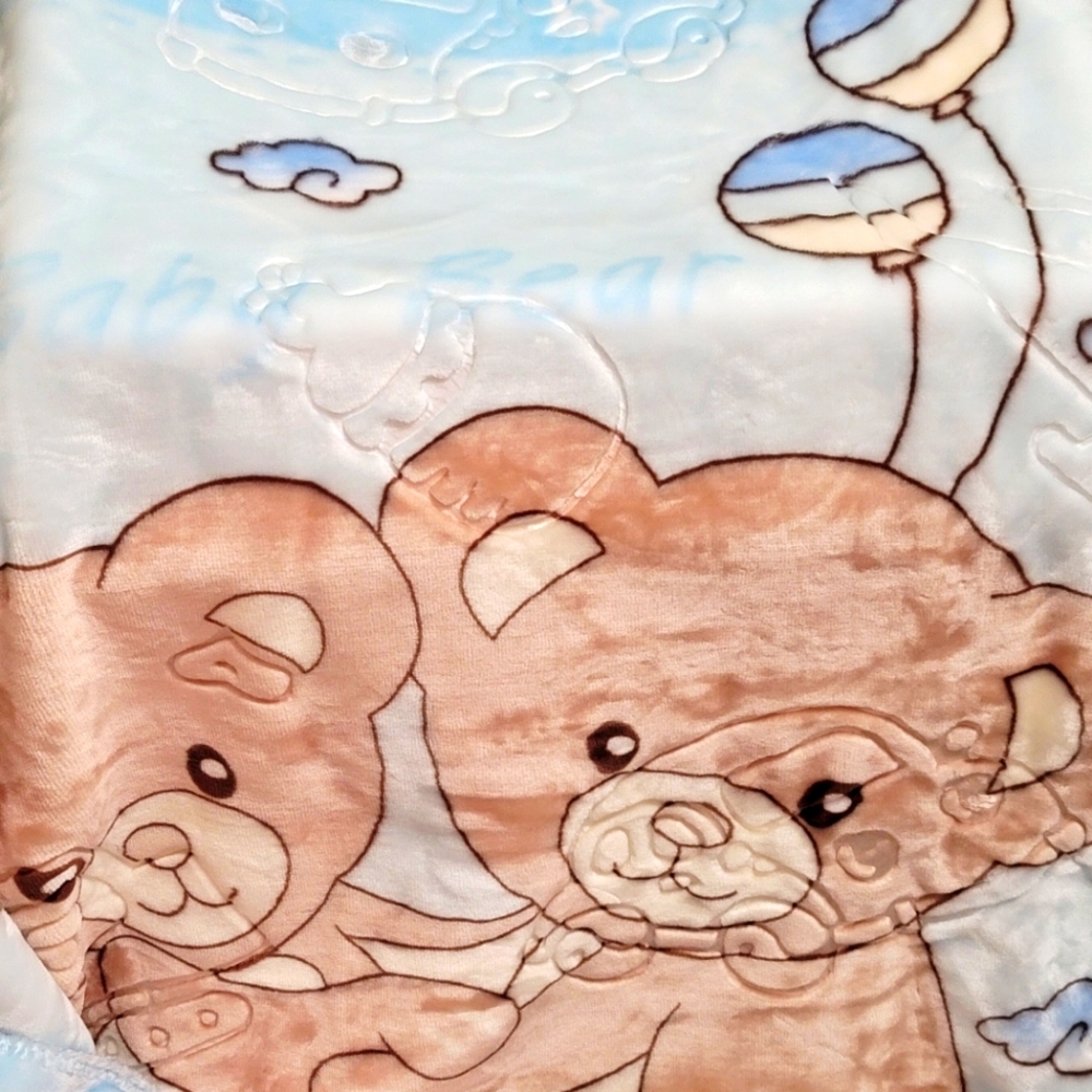 Baby blanket blue color printed raschel reversible embossed